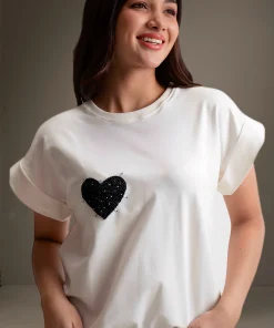 T-Shirt-Embroidery-Black-Heart