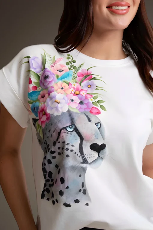 T-Shirt-Embroidery-Leopard-Flowers