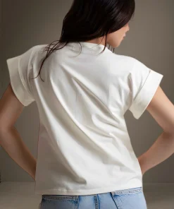 T-Shirt-Embroidery-Red-Heart