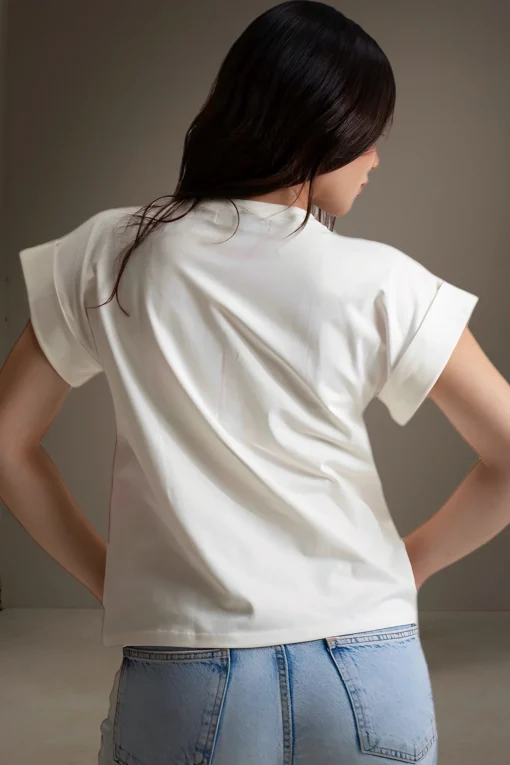 T-Shirt-Embroidery-Red-Heart