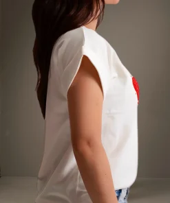 T-Shirt-Embroidery-Red-Heart