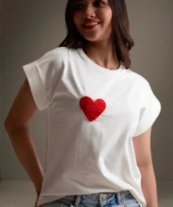 T-Shirt-Embroidery-Red-Heart